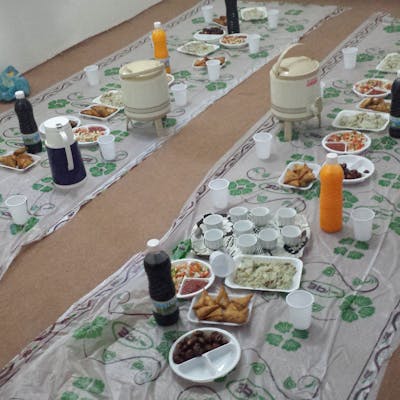 مائده افطار جماعي
